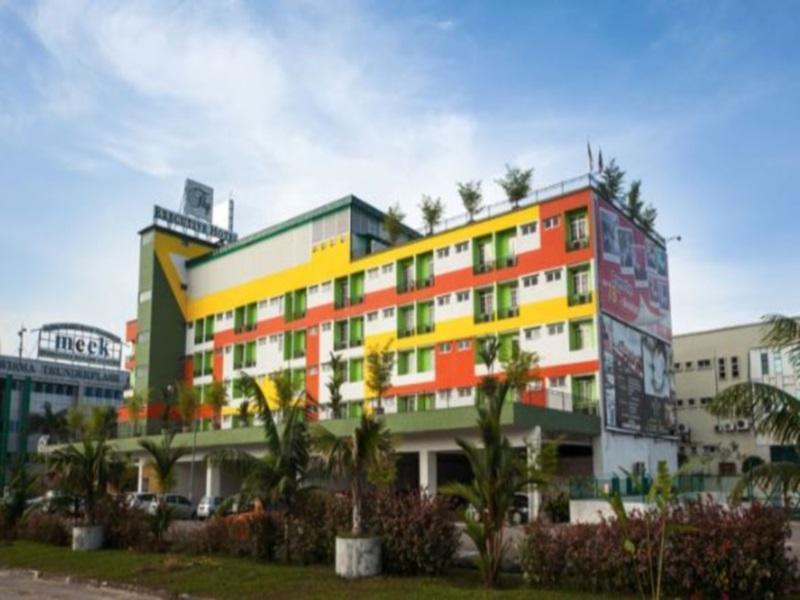 Thy Executive Hotel Johor Bahru Exterior foto